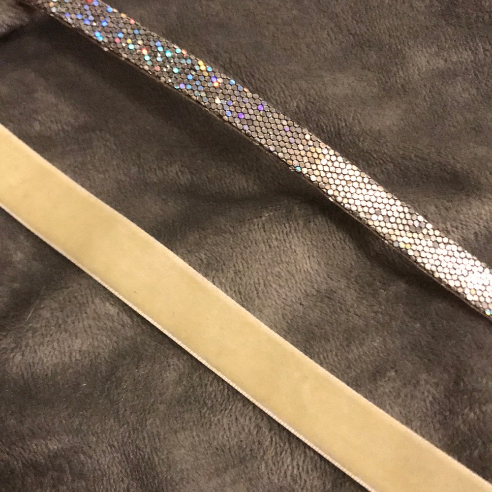 Set of 2 chokers 🎁